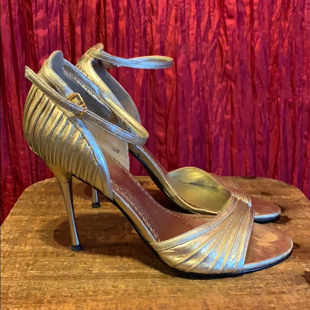 Pale gold Guess heels